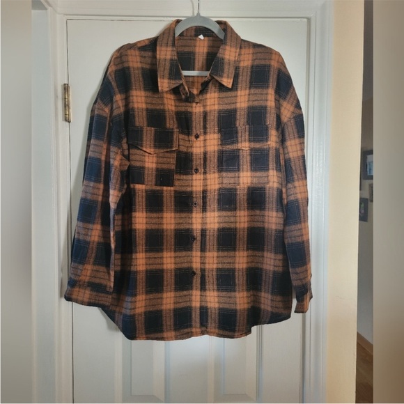 Plaid flannel - Picture 7 of 8